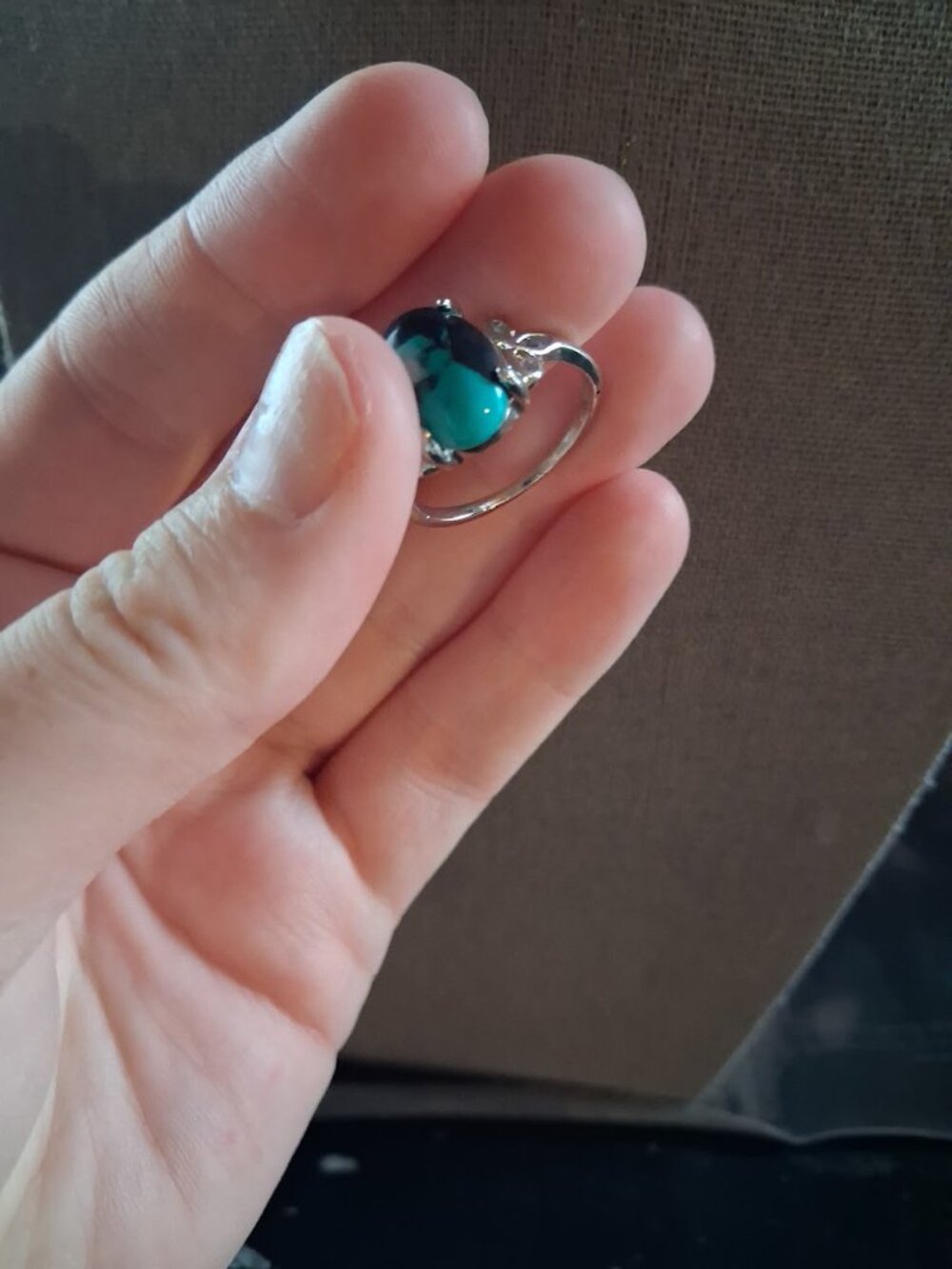 Unique ring - Picture 2 of 5